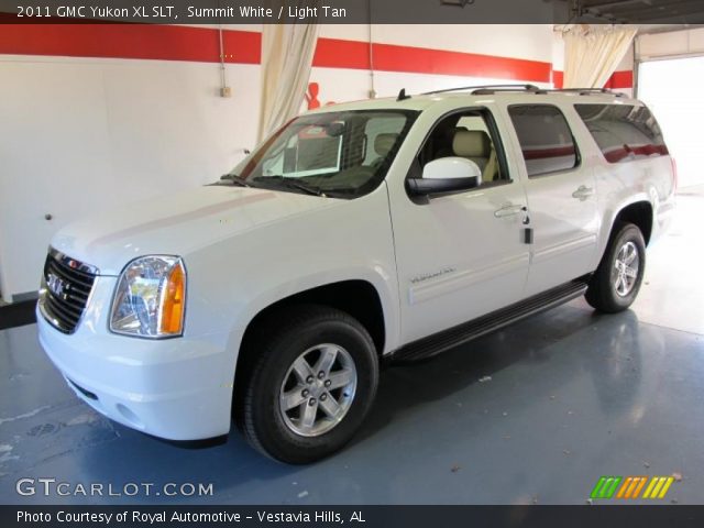 2011 GMC Yukon XL SLT in Summit White