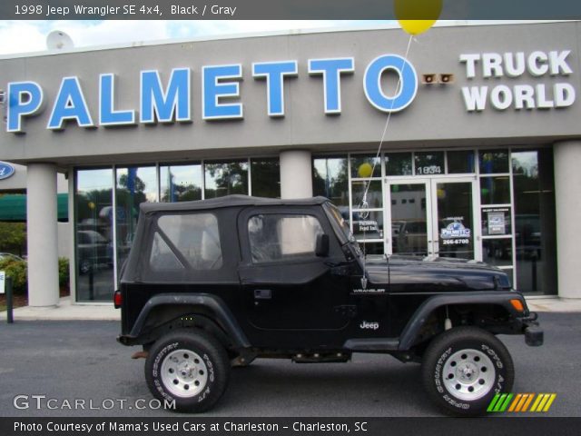 1998 Jeep Wrangler SE 4x4 in Black