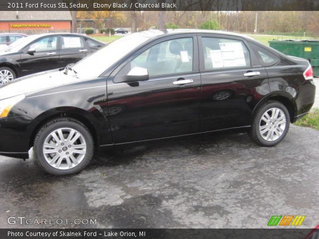 2011 Ford Focus SEL Sedan in Ebony Black