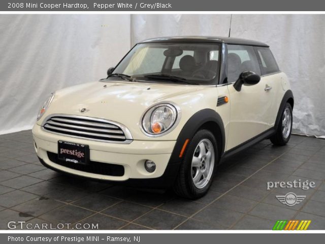 2008 Mini Cooper Hardtop in Pepper White