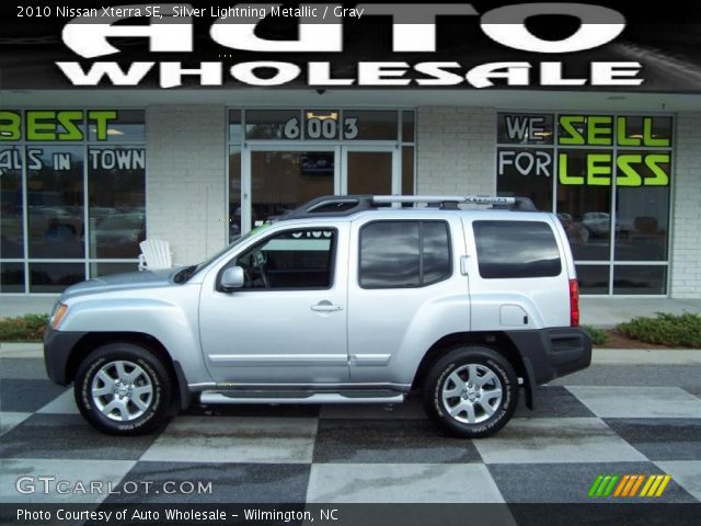 2010 Nissan Xterra SE in Silver Lightning Metallic