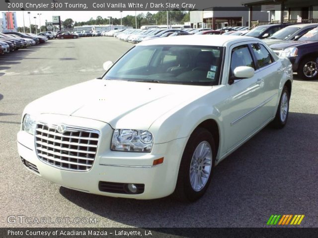 2008 Chrysler 300 Touring in Cool Vanilla White