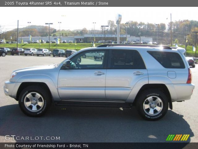 2005 Toyota 4Runner SR5 4x4 in Titanium Metallic