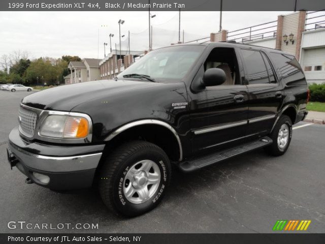 1999 Ford Expedition XLT 4x4 in Black