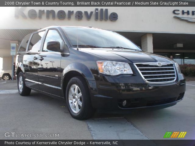 2008 Chrysler Town & Country Touring in Brilliant Black Crystal Pearlcoat