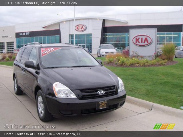 2010 Kia Sedona LX in Midnight Black