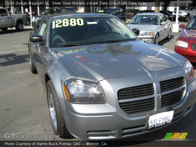 2006 Dodge Magnum SE in Silver Steel Metallic