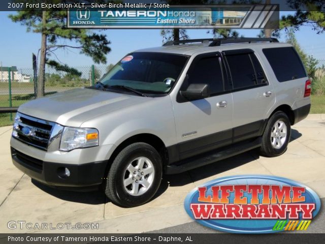 2007 Ford Expedition XLT in Silver Birch Metallic