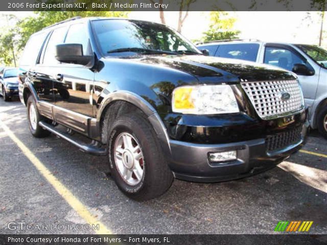 2006 Ford Expedition XLT in Black