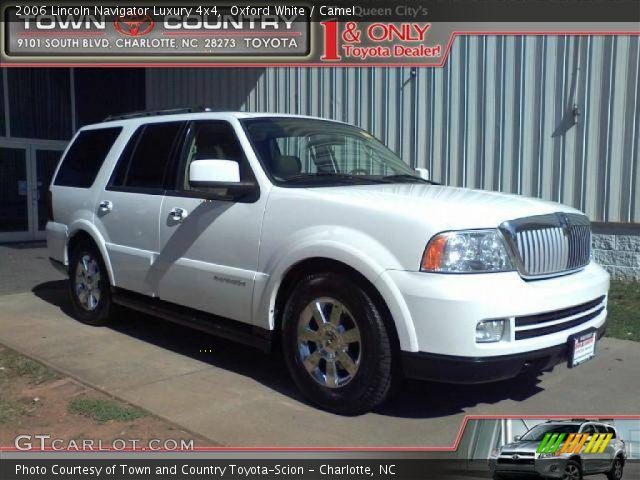 2006 Lincoln Navigator Luxury 4x4 in Oxford White