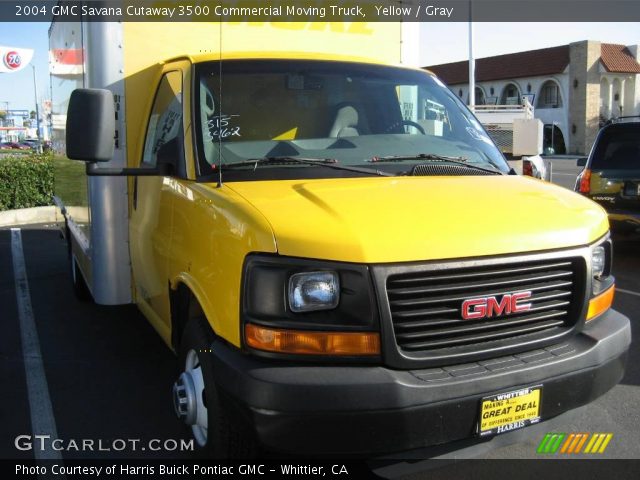 2004 GMC Savana Cutaway 3500 Commercial Moving Truck in Yellow
