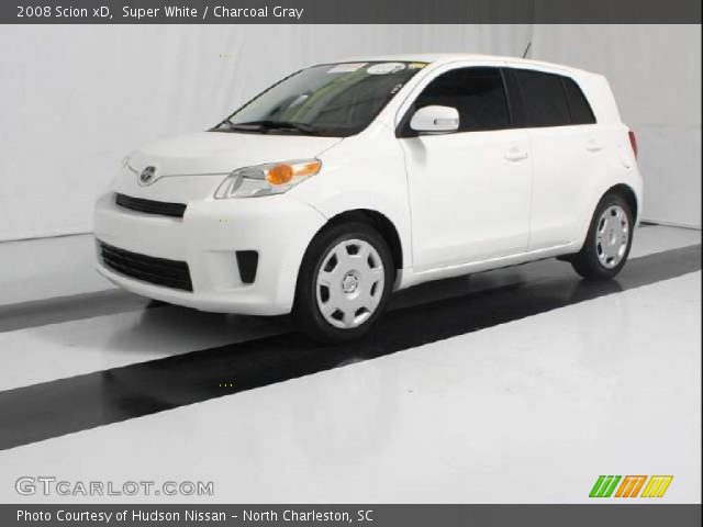 2008 Scion xD  in Super White