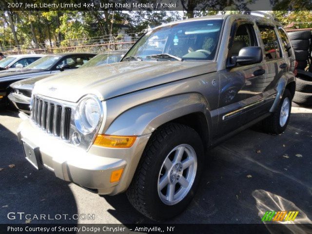 2007 Jeep Liberty Limited 4x4 in Light Khaki Metallic