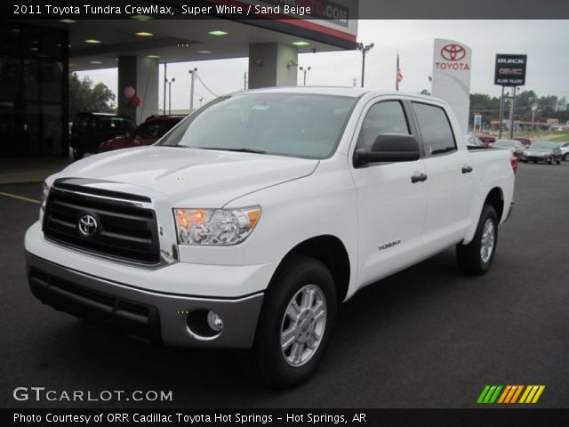 2011 Toyota Tundra CrewMax in Super White