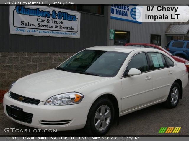 2007 Chevrolet Impala LT in White