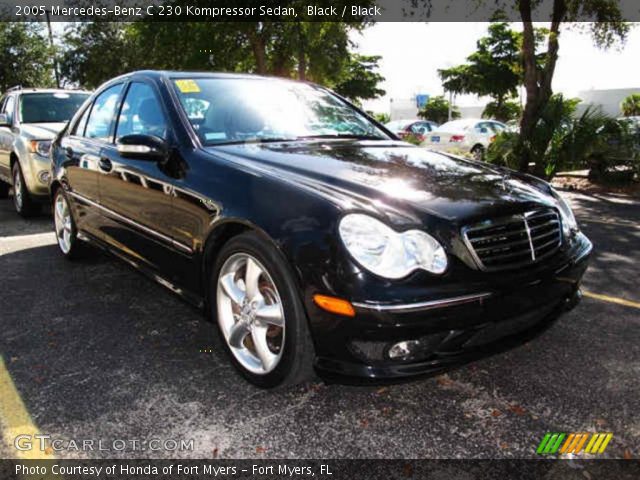 2005 Mercedes-Benz C 230 Kompressor Sedan in Black