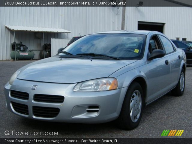 2003 Dodge Stratus SE Sedan in Bright Silver Metallic