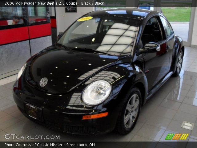 2006 Volkswagen New Beetle 2.5 Coupe in Black