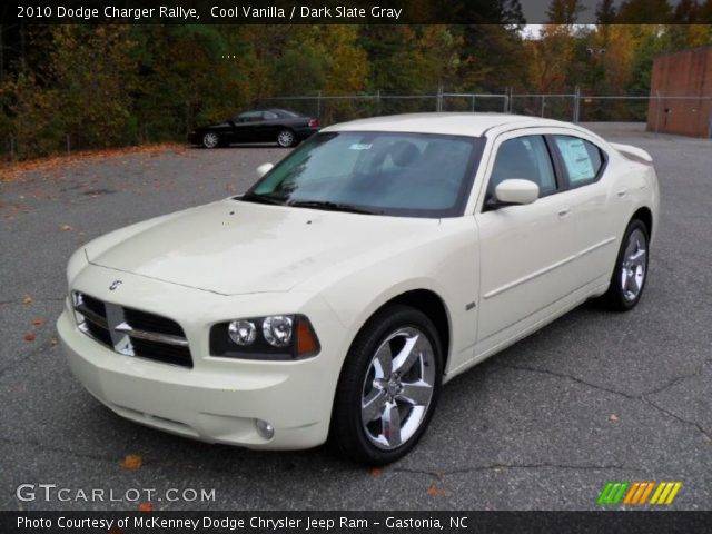 2010 Dodge Charger Rallye in Cool Vanilla