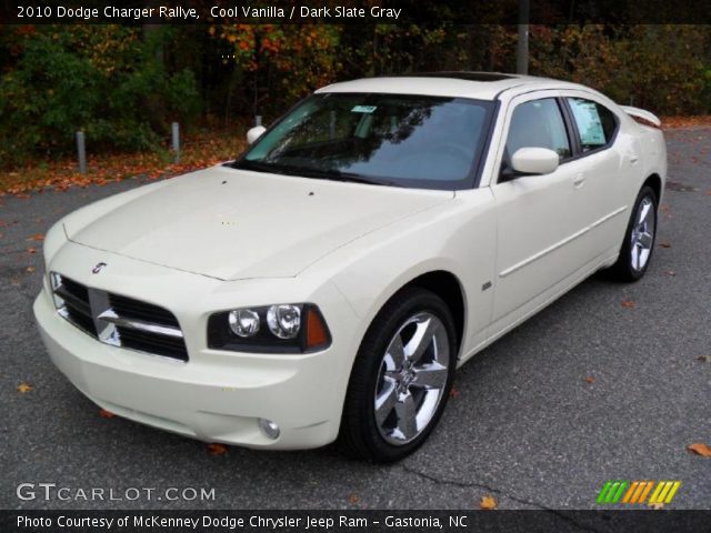 2010 Dodge Charger Rallye in Cool Vanilla