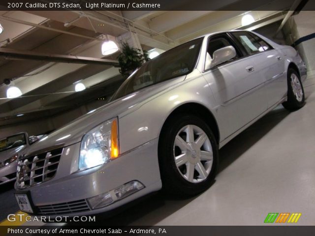 2007 Cadillac DTS Sedan in Light Platinum