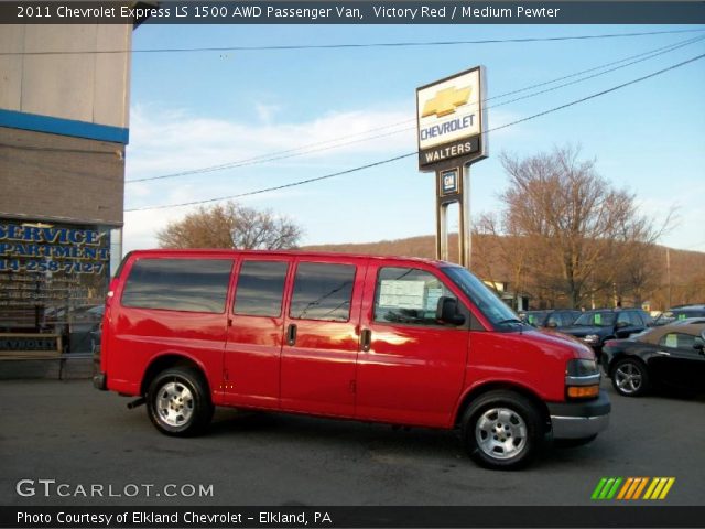 2011 Chevrolet Express LS 1500 AWD Passenger Van in Victory Red