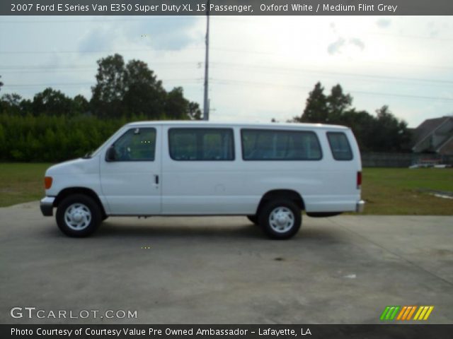 2007 Ford E Series Van E350 Super Duty XL 15 Passenger in Oxford White
