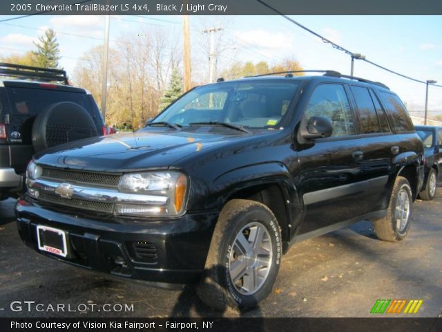2005 Chevrolet TrailBlazer LS 4x4 in Black