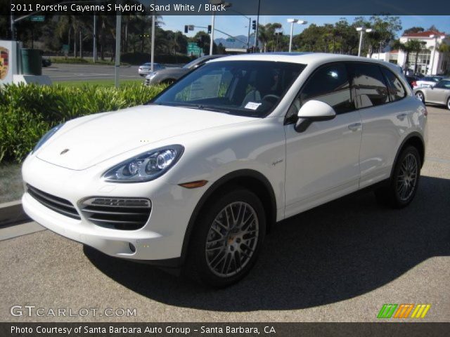 2011 Porsche Cayenne S Hybrid in Sand White