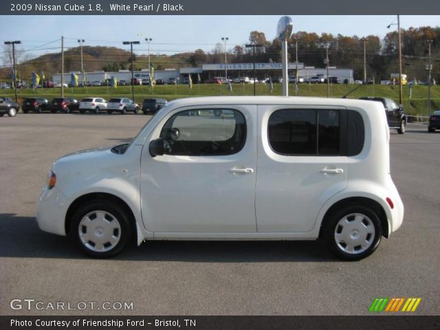 2009 Nissan Cube 1.8 in White Pearl