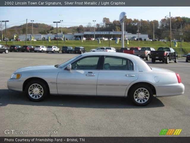 2002 Lincoln Town Car Signature in Silver Frost Metallic
