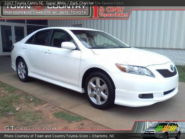 2007 Toyota Camry SE in Super White