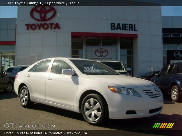 2007 Toyota Camry LE in Super White