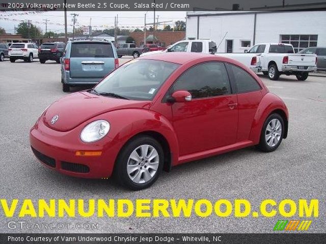 2009 Volkswagen New Beetle 2.5 Coupe in Salsa Red