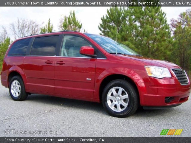 2008 Chrysler Town & Country Touring Signature Series in Inferno Red Crystal Pearlcoat