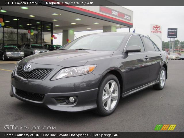 2011 Toyota Camry SE in Magnetic Gray Metallic