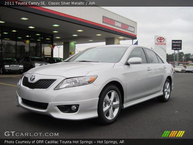2011 Toyota Camry SE in Classic Silver Metallic