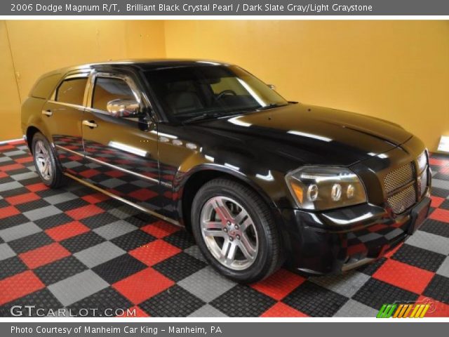 2006 Dodge Magnum R/T in Brilliant Black Crystal Pearl