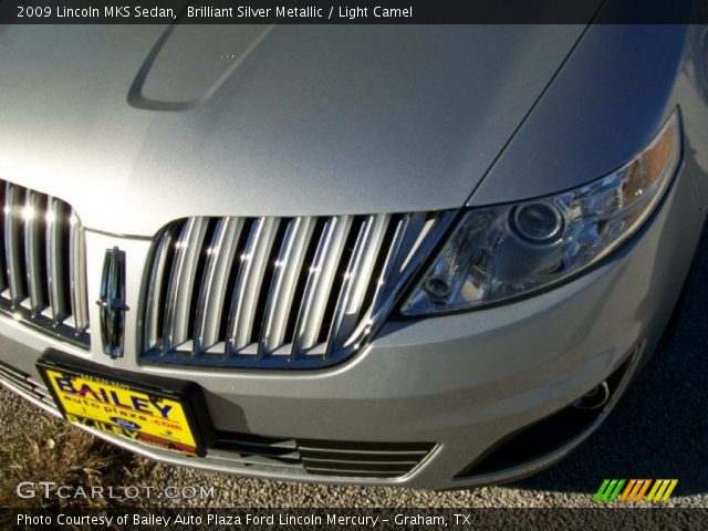 2009 Lincoln MKS Sedan in Brilliant Silver Metallic