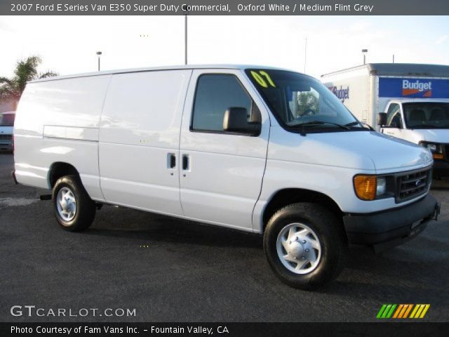 2007 Ford E Series Van E350 Super Duty Commercial in Oxford White