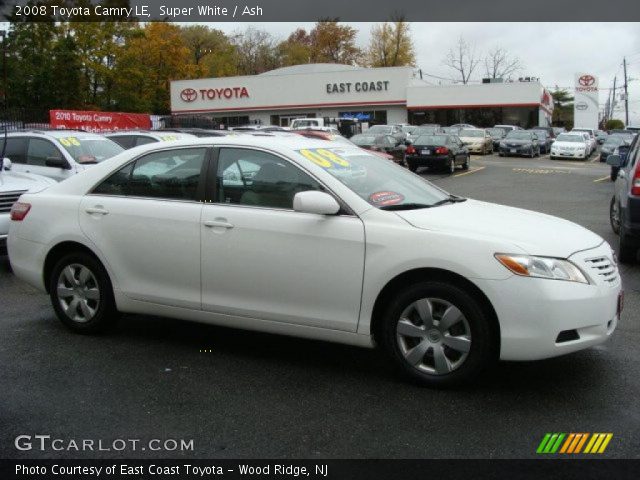 2008 Toyota Camry LE in Super White