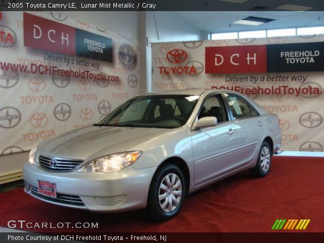 2005 Toyota Camry LE in Lunar Mist Metallic