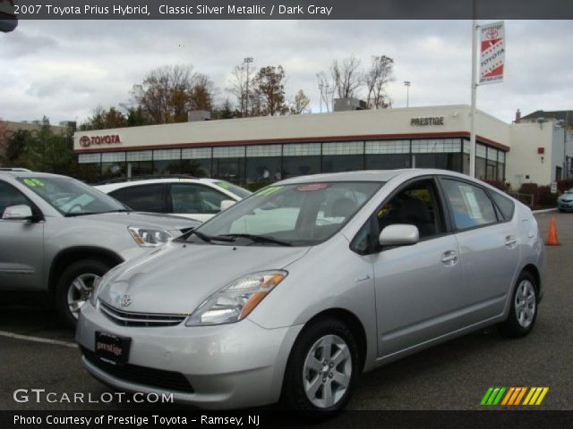 2007 Toyota Prius Hybrid in Classic Silver Metallic