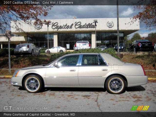 2007 Cadillac DTS Sedan in Gold Mist