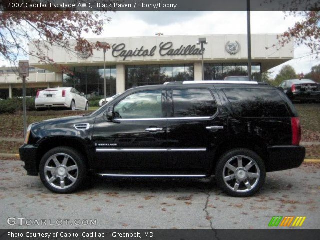 2007 Cadillac Escalade AWD in Black Raven