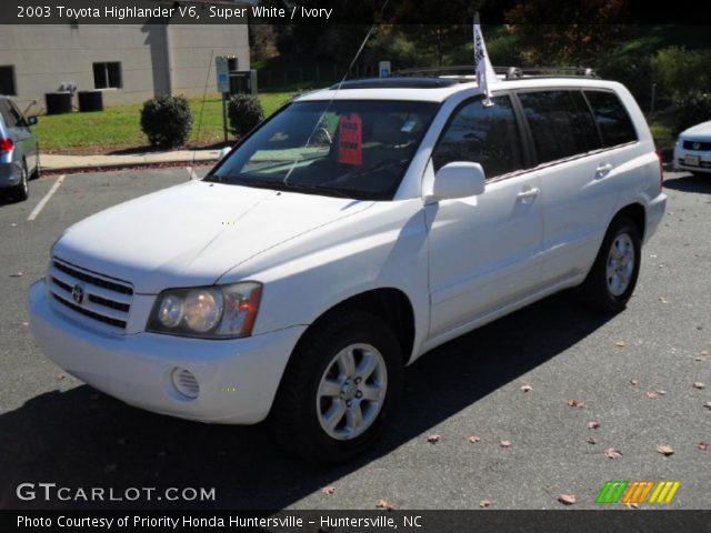 2003 Toyota Highlander V6 in Super White