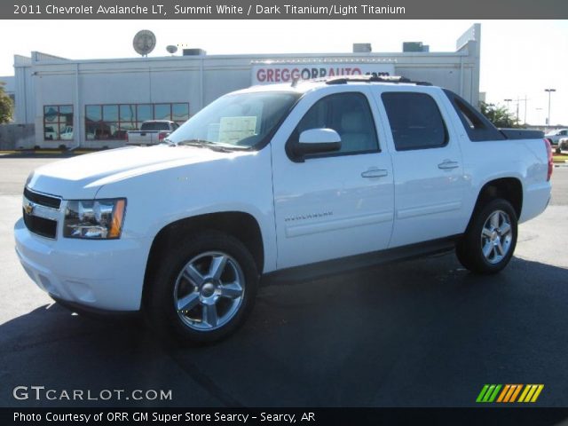 2011 Chevrolet Avalanche LT in Summit White