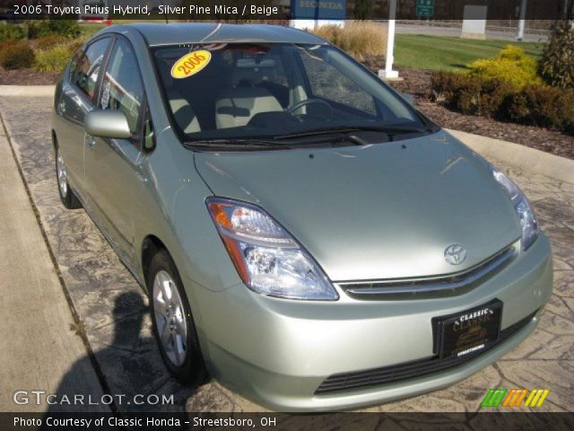 2006 Toyota Prius Hybrid in Silver Pine Mica