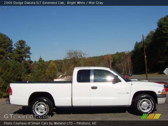 2000 Dodge Dakota SLT Extended Cab in Bright White