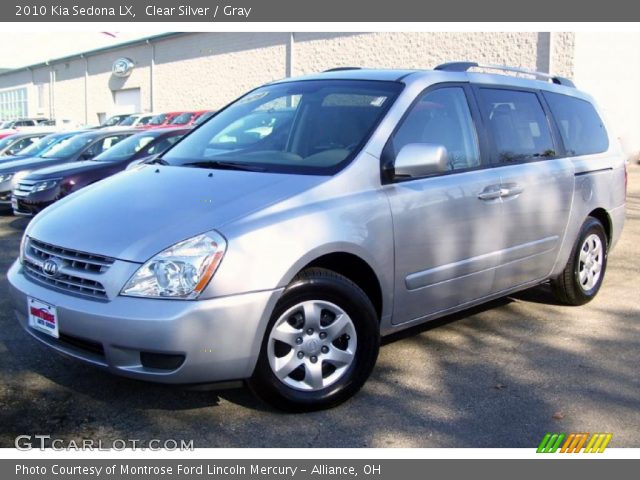 2010 Kia Sedona LX in Clear Silver